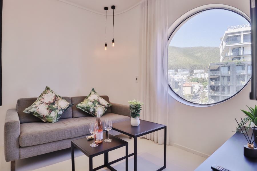 1 Bedroom Property for Sale in Sea Point Western Cape